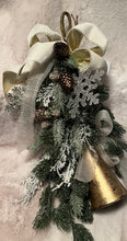 Load image into Gallery viewer, seasonal decor - Christmas