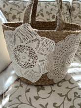 Load image into Gallery viewer, market basket + bow