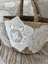 Load image into Gallery viewer, market basket + bow