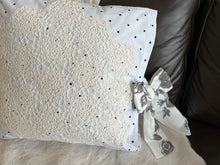 Load image into Gallery viewer, pillows with vintage doilles
