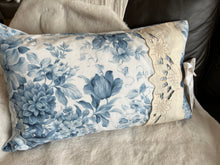Load image into Gallery viewer, floral pillows with feather down interior