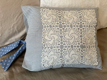 Load image into Gallery viewer, pillows with vintage doilles