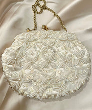 Load image into Gallery viewer, Audrey - Tiffany's