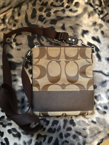 consignment bag - Coach brown canvas crossbody